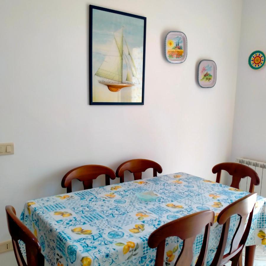 Casa Vacanza Rosariomaria 레알몬테 외부 사진