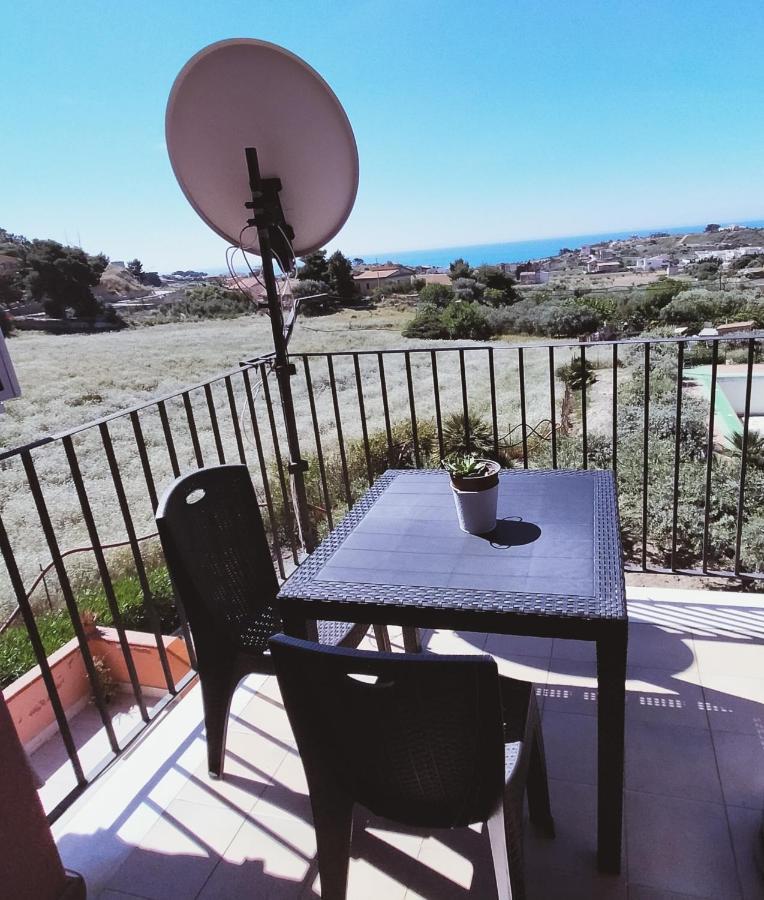Casa Vacanza Rosariomaria 레알몬테 외부 사진